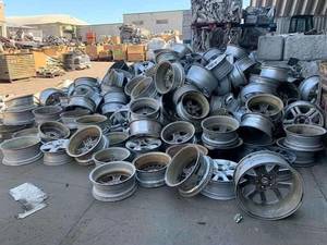Déchets de jantes en aluminium usagées, matériau de recyclage de jantes de voiture, déchets de jantes en alliage pour le recyclage des métaux et l'exportation en vrac - Product Image 4