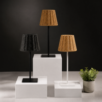 Lampe de table en rotin sans fil rechargeable à double couche tressée style bohème avec variateur tactile 3 niveaux pour chevet, patio et restaurant