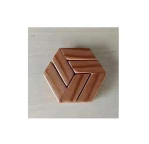 Sous-verres en résine et bois au design unique avec vernis brillant pour ustensiles de cuisine Sous-verres en bois et résine pour tasse à thé pour hôtel - Product Image 6