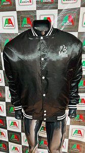 Veste universitaire avec logo personnalisé OEM High Street Jet Black Shine Broderie col montant Nouveau design Blouson bombardier en laine-Réel - Product Image 2