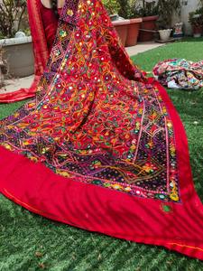 Colorido bordado Raajsthani Dupatta, bufanda, trabajo de espejo de plástico pesado Dupatta, Bandhej Dupatta, regalo para ella, recuerdo de devolución - Product Image 2