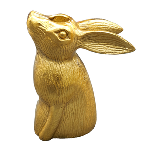 Bougeoir élégant en métal et bois avec dessus structuré en lapin durable pour les mariages de jardin ou Noël - Product Image 1