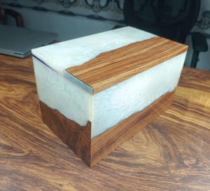 Urna de cremación de palisandro, incrustaciones de resina blanca, caja funeraria de madera, recuerdo conmemorativo para mascotas y humanos - Product Image 1