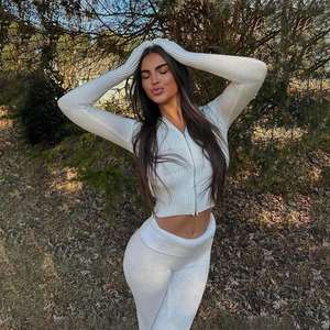 Beauté personnalisé 2024 printemps vêtements tricoté à capuche fermeture éclair salon porter deux pièces ensemble survêtement deux pièces survêtement tenue - Product Image 1