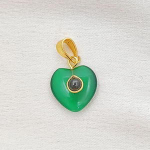 Colgante de Piedra Preciosa Ojo de Gato Verde Monalisa, Forma de Corazón Abultado de 14 mm, Chapado en Oro, Plata 925, Colgante Hecho a Mano con Dijes de Ojo de Gato - Product Image 1