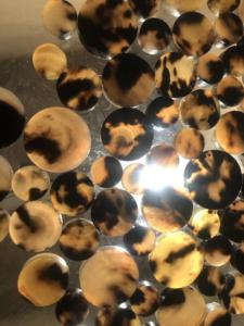 Botón de vástago de color de cuerno de búfalo rosa claro en blanco Botones de vaca y buey de todos los colores para prendas - Product Image 5