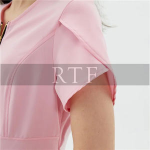 Scrubs Medic Scrub Uniforms Conjuntos de enfermería spandex contraste Cartoon Scrub Tops por Raw To Fine - Product Image 3