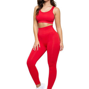 Ensemble de yoga confortable et solide pour femmes, vêtements de sport, ensemble de yoga actif en 2 pièces, leggings de yoga à taille élastique, ensemble de soutien-gorge, design personnalisé - Product Image 1