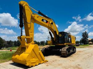 1,240 L (327.57 Gal US) Fuel <b>Tank</b> Capacity Used <b>CAT</b> 390 Crawler Hydraulic Excavators For Sale - Product Image 3