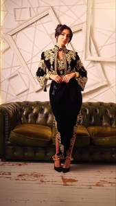 Veste noire tendance 2025 et robe Badroune avec de magnifiques broderies, perles de cristal, pierres, perles et travail à la main Dabka Zari - Product Image 3