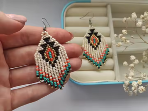 MD hancraft Prix de gros Nouveau design de boucles d'oreilles brodées pour femmes - Product Image 4