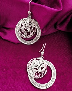 Best Selling High Quality Glittering <b>Indian</b> Circle Stud Earrings ENCIRCLED BLOOMSSLIDING FILIGREE Direct From Manufacturer - Product Image 2