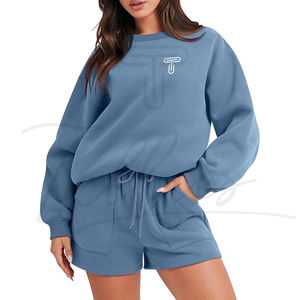 Sudadera Corta Informal de Invierno Personalizada para Mujer con Logotipo Frontal y Diseño Forrado - Product Image 1