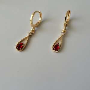 Boucles d'oreilles créoles Huggie en argent sterling 925 plaqué or avec breloque rubis rouge, style vintage mignon, cadeau de fête pour femme - Product Image 5