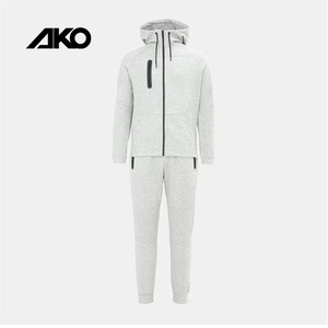 ชุดวอร์มผู้ชายคุณภาพสูง ผ้าโพลีเอสเตอร์/คอตตอน สำหรับฤดูหนาว เสื้อฮู้ดดี้ เสื้อสเวตเชิ้ต ขายส่ง เสื้อผ้าเดนิมแนวสตรีทแวร์ ชุดเซ็ตสีพื้น ป้องกันแบคทีเรีย - Product Image 1