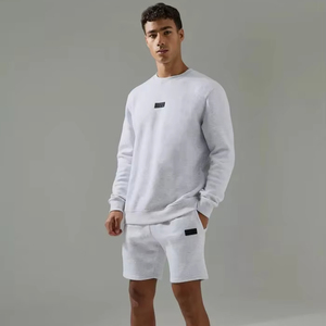 Conjunto de chándales cortos activos de gran tamaño para hombre, ropa informal, chándales transpirables y cómodos para hombre - Product Image 1