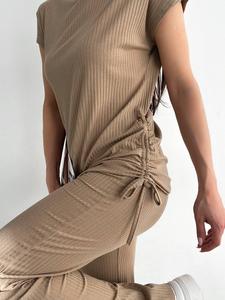 ฤดูร้อนที่กําหนดเองสีทึบแขนสั้นเสื้อกางเกงขากว้างผู้หญิงสองชิ้นถักชุดลําลองสีเบจ - Product Image 3