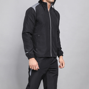 Survêtement surdimensionné en nylon pour hommes, coupe-vent à capuche avec pantalon de survêtement ample, ensemble de jogging en gros pour l'hiver - Product Image 3