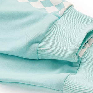 Sudaderas con capucha cortas informales con estilo para mujer Impresión personalizada de tela antiarrugas transpirable para el invierno en Pakistán - Product Image 6