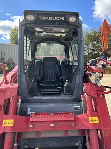 รถตักตีนตะขาบขนาดเล็ก Takeuchi TL12V2 ปี 2022 กำลัง 111 แรงม้า ระบบยกแนวตั้ง  แบบไหลเวียนสูง พร้อมขาย - Product Image 2