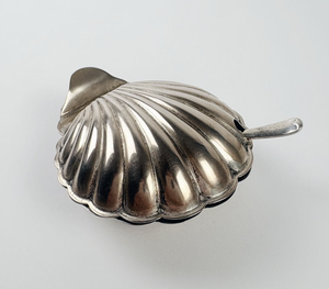 Beurrier en acier inoxydable populaire avec couvercle, qualité alimentaire, écologique, passe au lave-vaisselle, MOQ de 100 pièces pour un usage domestique et commercial - Product Image 1