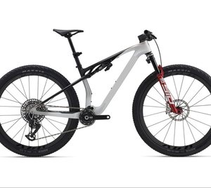 Bicicleta de Montaña de Carreras XC 2025 Gi-antt Anthem Advanced SL SE de Carbono, 10 Velocidades, Frenos de Disco, Suspensión Fox Factory T-Type de 120 mm, Medidor de Potencia Inalámbrico - Product Image 1