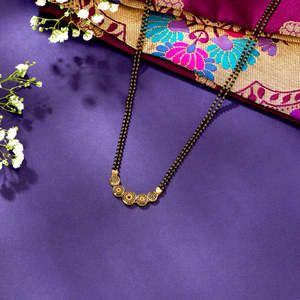 มงกุฎทองคำสมัยใหม่สำหรับผู้หญิง - เครื่องประดับสะสมทางวัฒนธรรม - Product Image 1