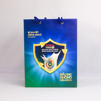 Boîte-cadeau en carton recyclé de luxe pliable et personnalisée du fournisseur vietnamien, fermeture à impression offset par stratification mate avec logo