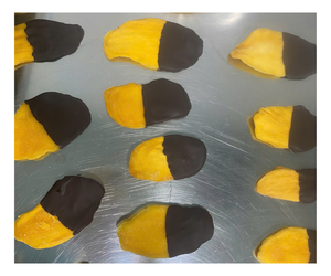 Mango con Chocolate Premium, Mango Deshidratado Cubierto de Chocolate, Mango con Chocolate Suave y Masticable, Snack Vietnamita, Sueño de Coco y Maracuyá - Product Image 1