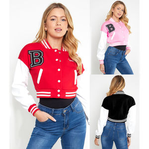 Chaquetas Varsity Personalizadas OEM con Bordado Chenille, Mangas de Cuero Vacuno Genuino, Chaqueta Varsity Corta para Mujer - Product Image 4