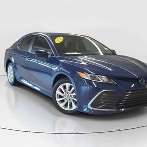 Camry LE FWD 2024 Usado de Primera Clase - Product Image 1