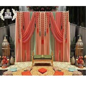Decoración de escenario Sangeet para mujer, tema moderno y clásico para exteriores, la mejor decoración de boda Punjabi con hermosa decoración de lámpara de escenario Mehndi - Product Image 1