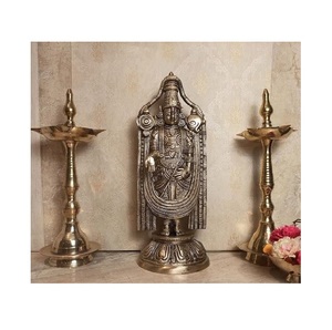 Exquisita escultura de Dios de metal de latón para Diwali, canales de arte sagrado detallados, energía celestial y fuerza devocional - Product Image 5