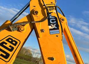 Chargeuse-pelleteuse JCB 2CX d'occasion 2021 - Product Image 4