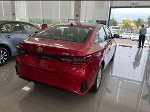 2024 para Toyota Yaris YX Bajo Consumo de Combustible Transmisión Manual/Automática Interior de Cuero Oscuro Tamaño de Neumáticos R17 Eléctrico/Gasolina 4L - Product Image 6