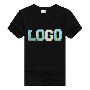 T-shirt pour homme en polyester, col rond, coupe classique, anti-rétrécissement, avec logo personnalisé, étiquette privée, patch en chenille et lettres brodées, style décontracté ou professionnel. - Product Image 1