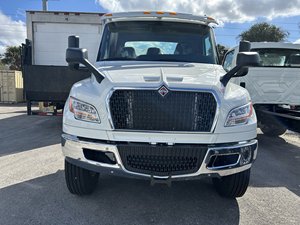 Suministro para Flotas: Camiones Usados International S MV 6x4 (Cabina y Chasis) 2021-2022, LHD/RHD, Listos para Exportación, Entrega Global - Product Image 3