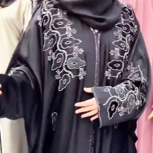 Vêtements traditionnels musulmans islamiques élégants et modestes pour femmes, robes formelles de Dubaï, belle patchwork, caftan, style abayas - Product Image 3