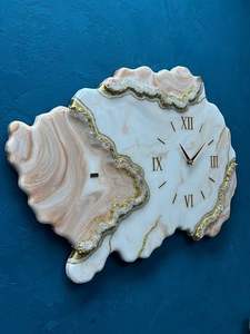 Décorateurs de maison et de bureau modernes Horloges en résine époxy très demandées d'Inde - Product Image 2