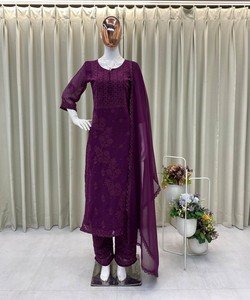 Ensemble haut et bas en géorgette brodée vintage avec dupatta, tenue de soirée longue, prix de gros, vêtement ethnique, couleur vin - Product Image 1