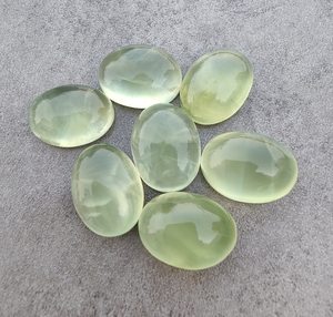 คุณภาพสูง 100% ธรรมชาติ Prehnite รูปไข่ Cabochons แท้แบนกลับปรับเทียบ 3A + คุณภาพอัญมณีสําหรับเครื่องประดับทํา OEM - Product Image 2