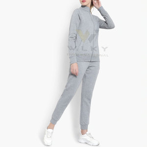 Chándal informal de cola larga para mujer, tops de invierno de gran oferta con decoración de patrón de logotipo personalizado, precio al por mayor, servicio OEM - Product Image 2