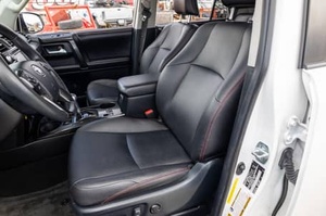 Toyota 4Runner TRD Pro 4WD/AWD Automática de 5 Velocidades, Modelo 2015, Más Vendida - Product Image 5