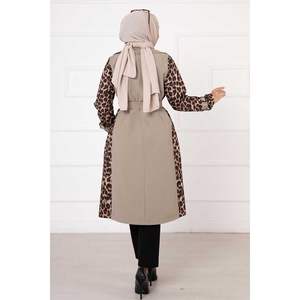 Gabardina con adorno de leopardo Stone - Product Image 6