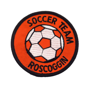 Parches de hierro de diseño personalizado de fábrica para equipos de fútbol tela bordada cosida con decoración de cuentas tipo plástico PU - Product Image 1