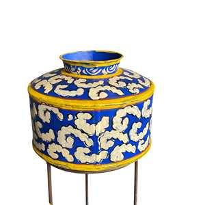 Maceta Cuadrada de Hierro Pintada a Mano de Estilo Chino Tradicional con Características de Drenaje Ecológicas para Uso en Interiores y Salas de Estar - Product Image 3