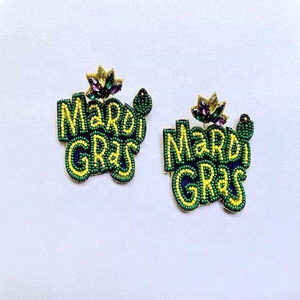 Boucles d'oreilles pendantes uniques faites à la main avec broderie de perles, bijoux de mode de haute qualité, parfaites pour les fêtes, les occasions décontractées et le quotidien, pour femmes et filles - Product Image 2