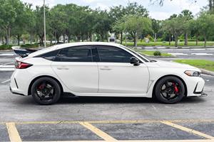 อะคูร่า ซีแอล ไทป์ อาร์ เอดวีดี ปี 2024 รุ่นสมรรถนะสูง เกียร์ธรรมดา ไมล์น้อย ล้อแม็กซ์ R20 ภายในเบาะหนังสีเข้ม - Product Image 3