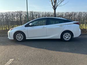 HÍBRIDO LHD/RHD 2019 T O Y O T A PRIUS USADO - Product Image 3