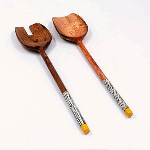 Accessoires de cuisine uniques, ensemble de cuillères à salade en acacia, écologiques, lavables au lave-vaisselle, ustensiles à salade pour la maison et la cuisine, fabriqués en Inde - Product Image 2
